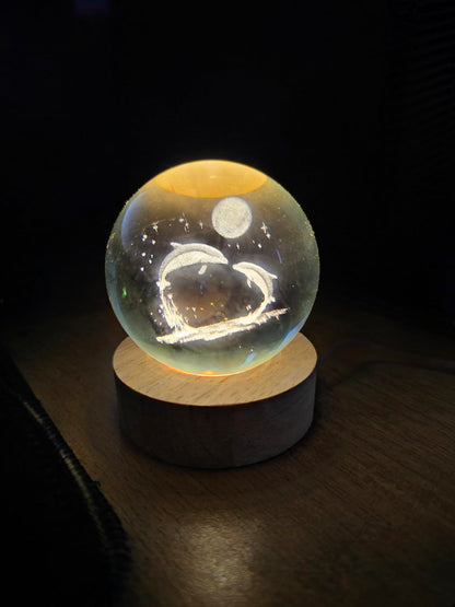 UCRAVO LED Cristal Dolphin Ball Lamp.